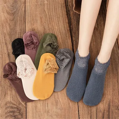 Women Warm Floor Velvet Lace Socks (1 Pair)